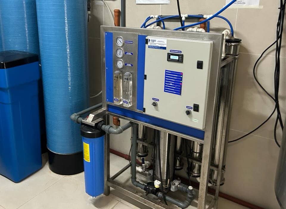 Equipo Osmovic de Osmosis Inversa para Hemodiálisis