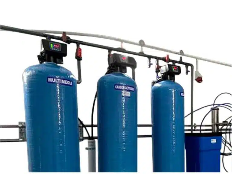 Filtros OSMOVIC instalados para el pretratamiento del agua
