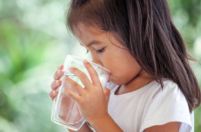 Peligro de beber agua de pozo contaminada con Arsénico